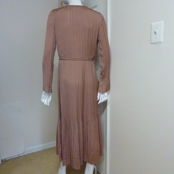 Vince Pleated Satin Long-Sleeve Midi Dress - Picture 10 of 11